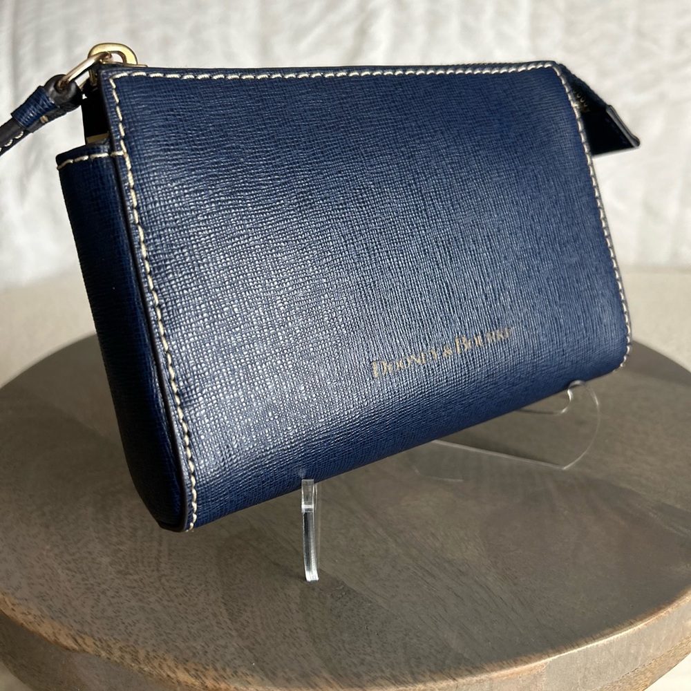 Dooney and Bourke Saffiano Leather Cosmetic Case in MARINE